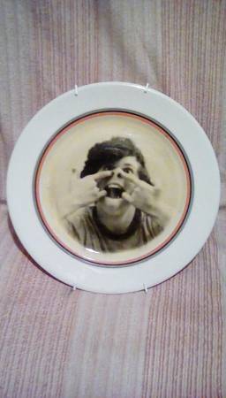 Photo Scare Plate 1