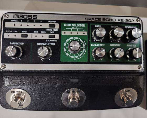 Boss RE-202 Space Echo 1
