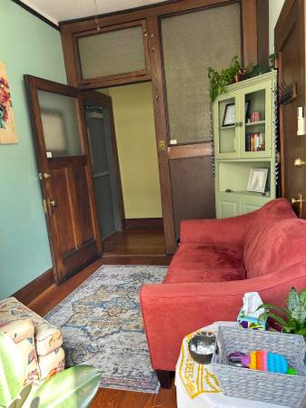 $400 / 90ft2 - Charming 90 SQ FT Office in the Heart of Downtown Marshall (Marshall, NC)64029210611971122