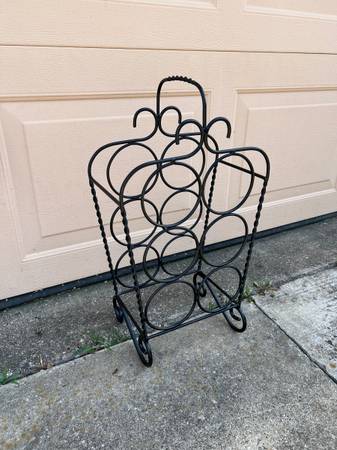 Wine Bottle Holder 1