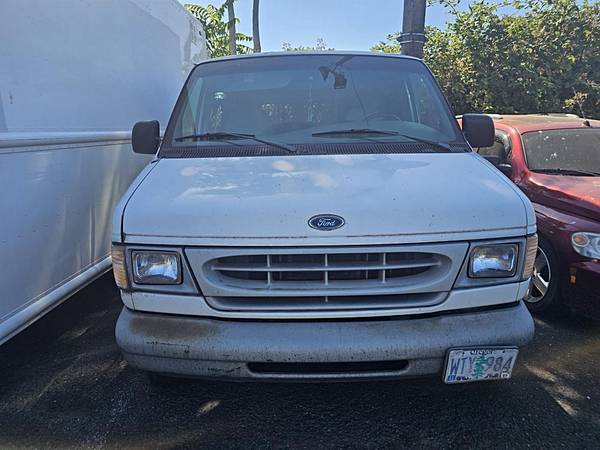 1999 Ford E-150 E-150 - $2595.0063624702671235121