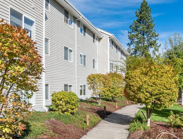 $1,995 / 3br - Fitness Center, Relaxing Sauna, Updated Appliances incl Dishwasher (Beaverton / Aloha)63914740730115124