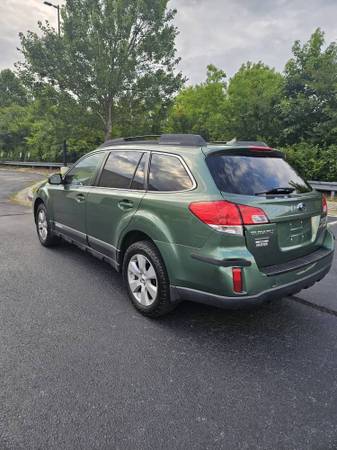 2012 SUBARU OUTBACK - $4,499 (Morrow)63620642367491122