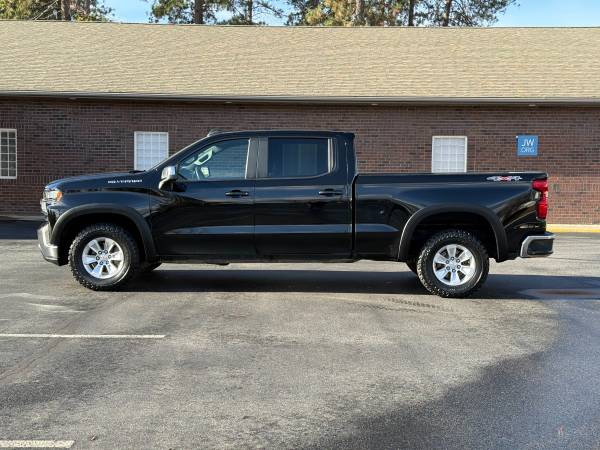 2019 Chevrolet Silverado 1500 LT 4X4 1
