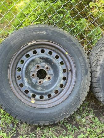 4 steel 16" rims 1