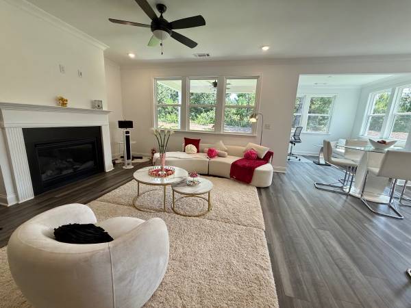 $150 / 4br - 1600ft2 - Modern Private Room w/ Bath in Loganville Home (Female Only) (Loganville)63738512523267122