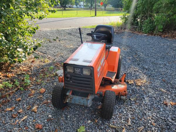Kubota g5200 diesel hydrostatic lawn tractor mower 48" trade zero turn - $1,800 (Hammonton, NJ)62925981036163121