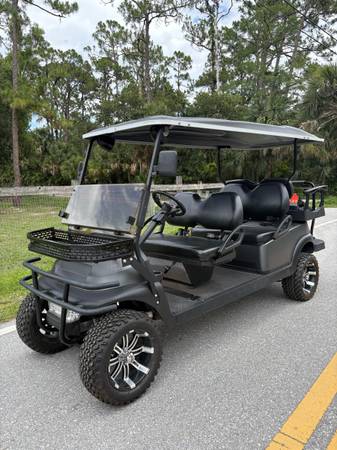 2017 club car precedent EFI GAS LIMO GOLF CART 1