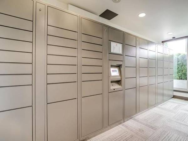 $3,276 / 2br - 1057ft2 - Business Center, Energy-efficient Bosch stainless steel dishwasher (Eastlake)63884894002819122