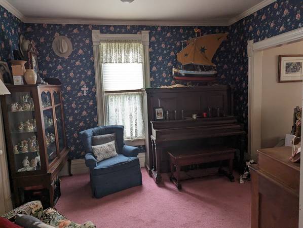 $2,300 / 3br - 1500ft2 - Downtown Petoskey (Petoskey)64037725076226123