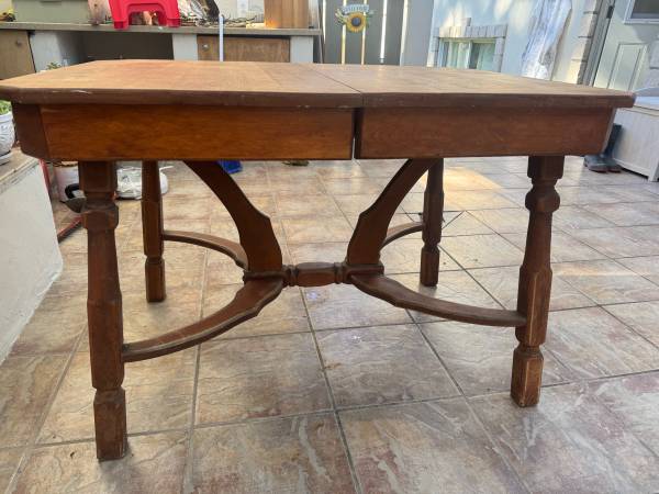 Vintage 50’s table 1