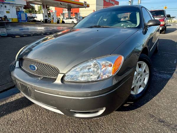 2005 Ford Taurus SE Only 80k Miles & 1 Owner!! - $2,200 (Coney Island)63654712999299120