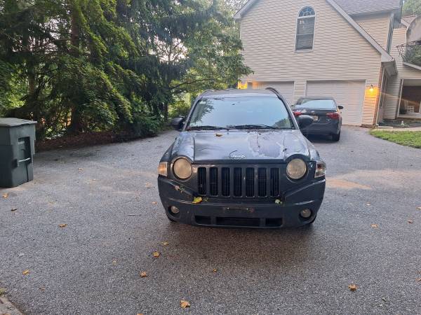 Jeep Compass 2008 ($1550) Sport 2.4 Título Limpio / Motor y Transmisión Funcionando - $1,550 (Brentwood MD)63618571425923124