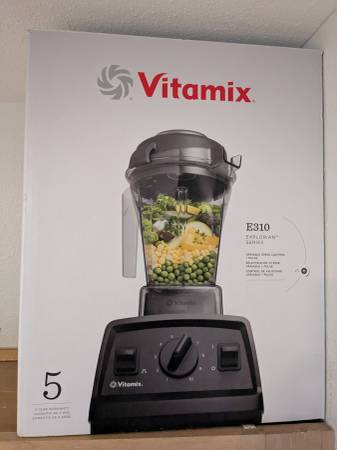 Sealed Vitamix e310 explorian blender 1