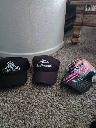 SeaWorld Hats 1