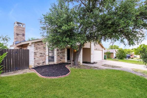 VISIT THIS QUALITY SINGLE STORY 3 BEDROOM WITH PET-FRIENDLY HOME NOW 1