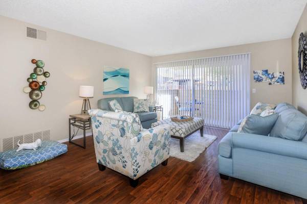 $1,600 / 1 dormitorio - 749 pies cuadrados - ¡PRECIOS DE VERANO QUE NO PUEDES CREER! ¡PASE HOY!63668321114371121
