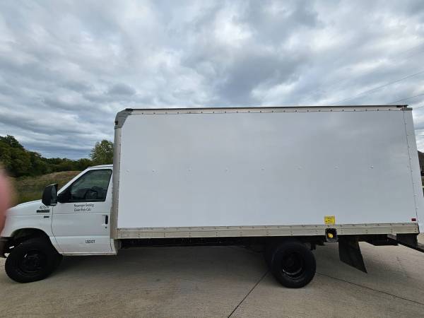 Camióneta de 16 pies - Ford E-350 Econoline 2014 - $3500 (Plano)63484019650433122