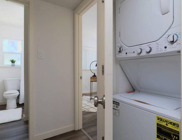 $2,295 / 2br - 1 FREE MO. NOW | New Two Bed + Professional On-Site Management (santa rosa)63790122060547122