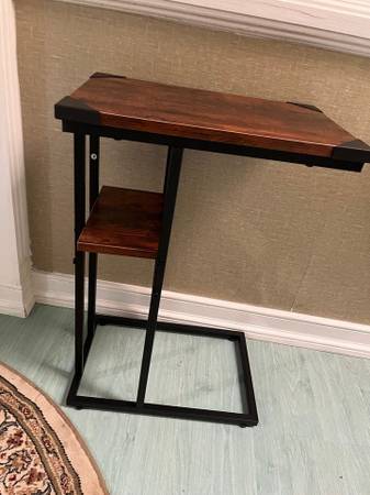 Modern end table 1