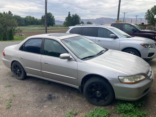 98 Honda Accord - $2,000 (Omak)63442621065729122