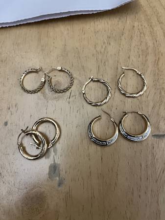 14K gold hoop earrings 1