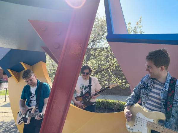 indiepop band seeking female bg vocals (alvvays, smiths, rem) 1