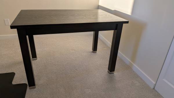 Dining room table with butterfly leaf 1