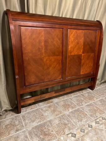 Cherry Queen Size Headboard 1