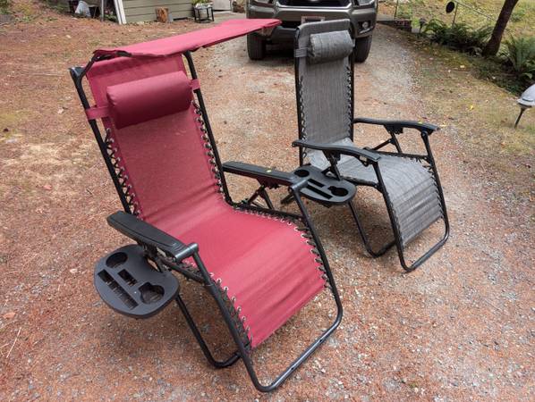 Gravity chairs 1