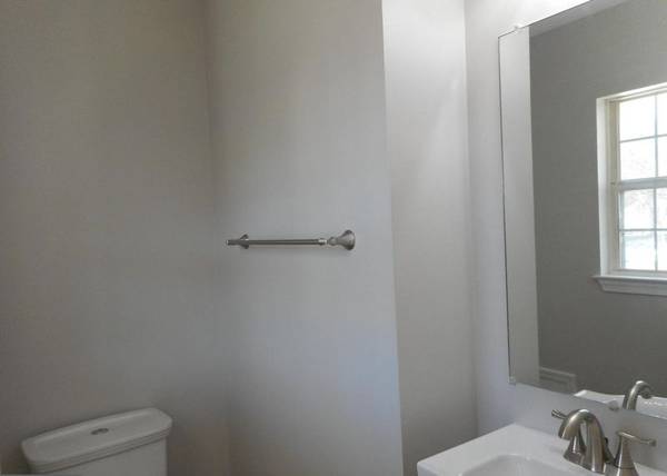 $700 / 1hab - 500ft2 - Habitación increíble en alquiler, mudarse antes del 1 de octubre y obtén octubre gratis (South Laurel)63694446726915121