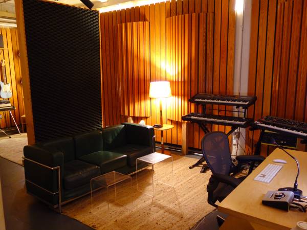 Recording Studio Monthly Sublet Available (Downtown Brooklyn)63866980273153124