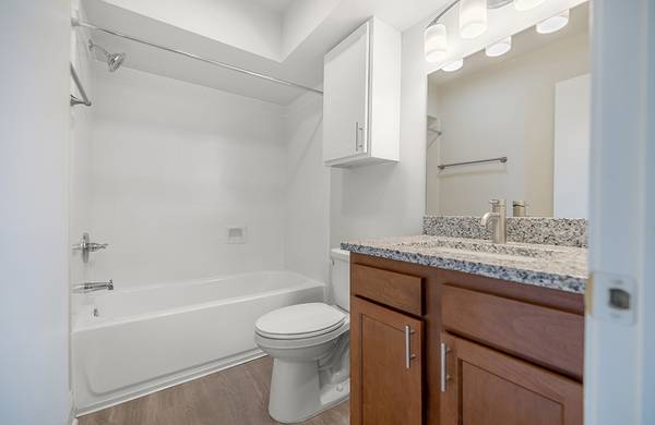 $1,395 / 1br - 671ft2 - Modern Living in Bucktown - Smart Locks & Smart Thermostats (Metairie)63791870842371124