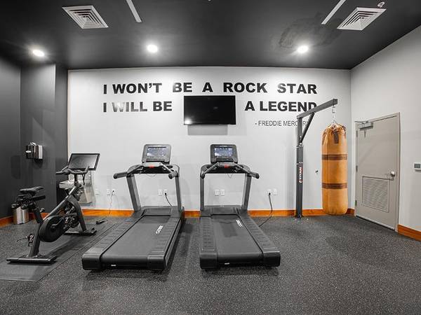 $1,299 / 401ft2 - Package Lockers, Fitness Center w/ Cardio Machine & Free Weights (4111 North East Martin Luther King Junior Boulevard Por)63831683348867121