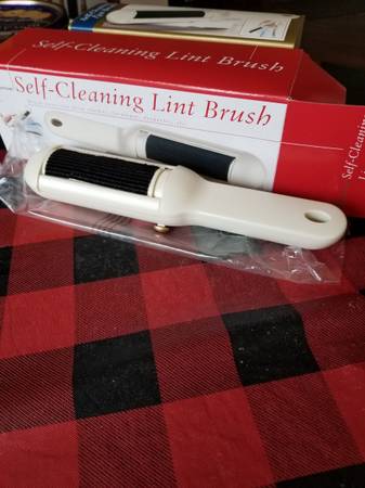 Lint Brush 1