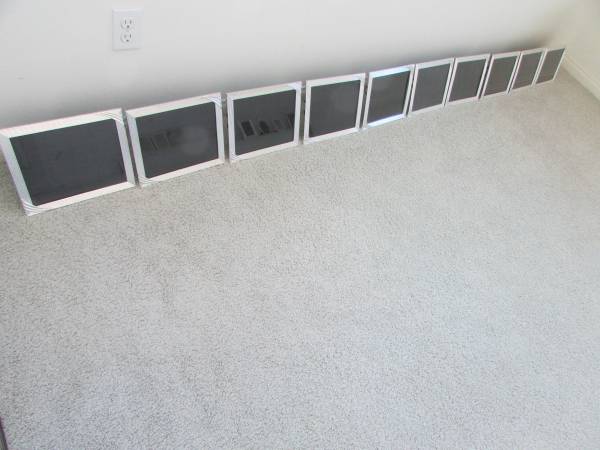 MODERN AND SIMPLE, 10 SILVERPLATE, 5 X 7 PICTURES FRAMES ALL TEN FOR $ 1