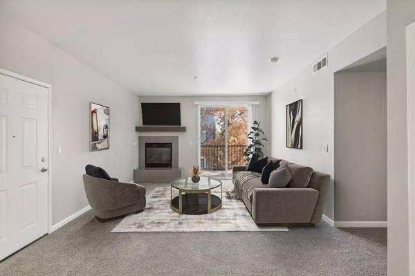 $1,769 / 2br - 1035ft2 - If you commute, you'll want to check us out! Near public transport (Sparks)63682219446531122