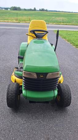 John Deere LT 166 mower for sale 1