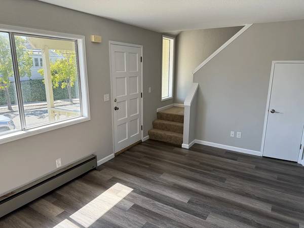 $1,435 / 2br - 2 bed 1 bath located in downtown Petaluma! (petaluma)64000589493891120