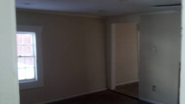 $500 / 600ft2 - Artist studio, workshop, office (Warwick)64198018525953122