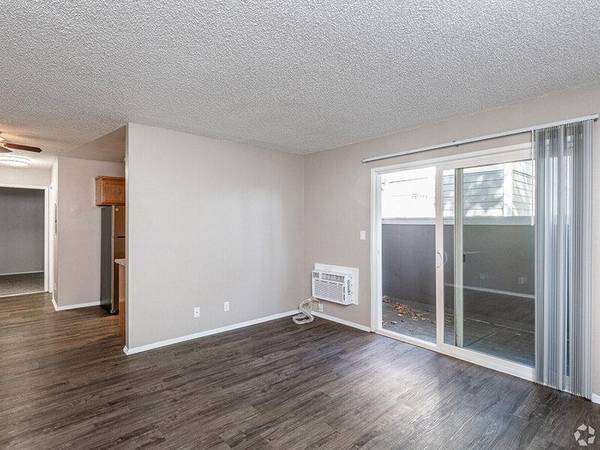 Hidden Gem 2 BR in Fairfield-Outdoor Pool, Spacious Living 1