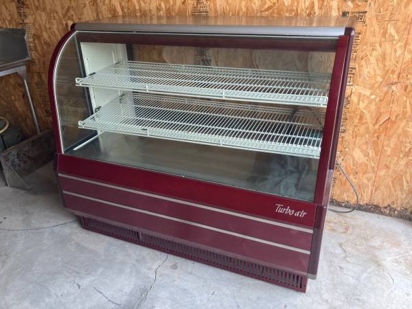 Turbo Air bakery display case 1