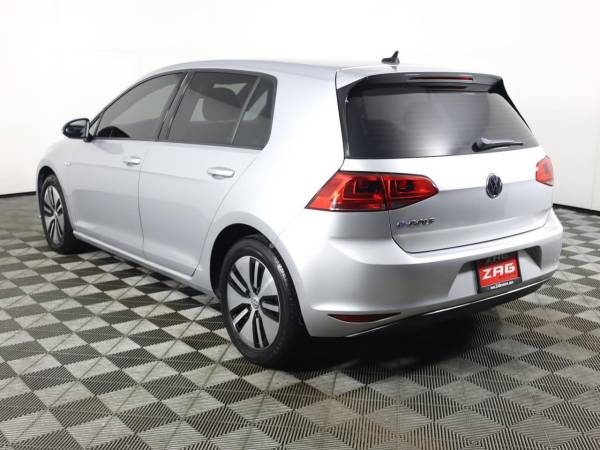 2016 Volkswagen e-Golf SE - $16,995 (Volkswagen e-Golf Sedán)63470612851587122