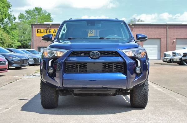 🚙 2020 Toyota 4Runner SR5 Premium 4WD / Texas Clean Title - $33,999 (Houston)63622231075971123