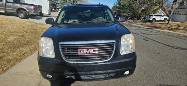 2007 GMC Yukon XL Black SLT 4x4 5.3 Liter V8 4 Speed Auto Suburban - $7,950 (Golden)63612190392835123