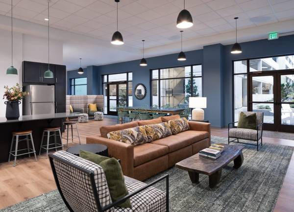 $1,737 / 1br - 535ft2 - Fire Pit, Covered Parking, Parking Garage (4015 133rd St SE, Mill Creek, WA)63808107162499121