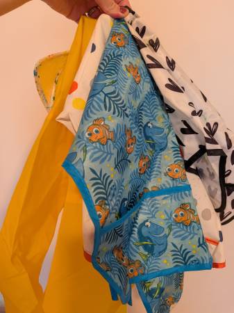 FREE plastic art smocks 1