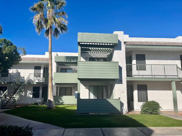 $1,250 / 1br - 650ft2 - Everything You Need! All Right Here! (OAC)! (Scottsdale)64047538358017123