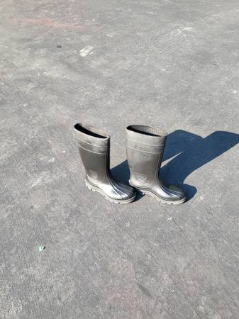 Rubber Boots (Size 10) 1