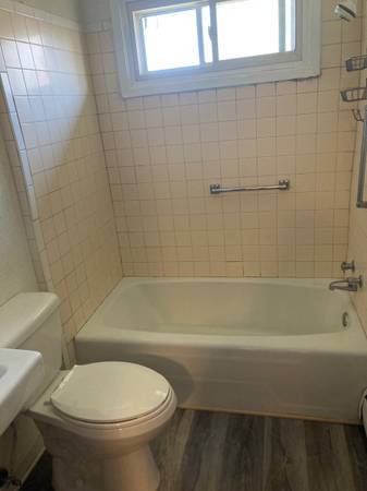 $1,300 / 2br - 850ft2 - Duplex side by side 2 bedroom (Saint Paul)63868703782529123